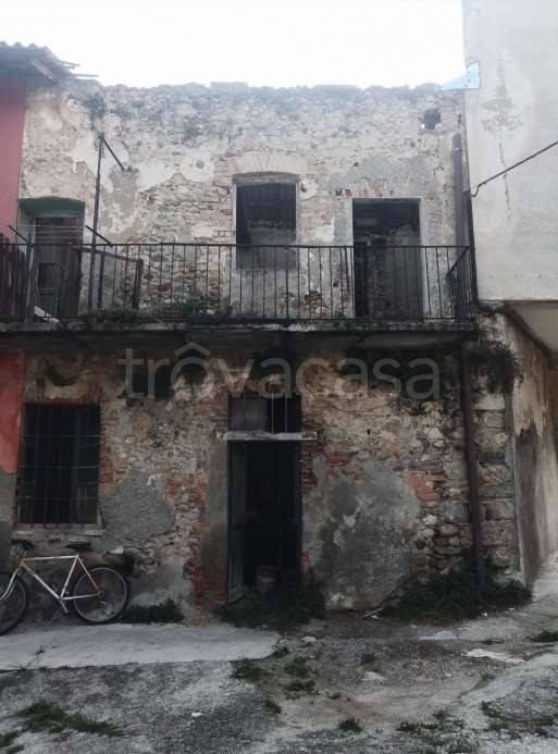 bifamiliare in vendita a Carugo