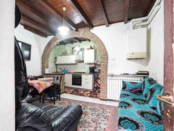 appartamento in vendita a Carugo