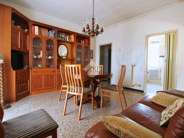 appartamento in vendita a Carugo