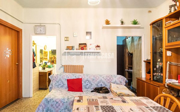 appartamento in vendita a Carugo