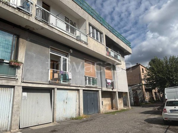 appartamento in vendita a Carugo