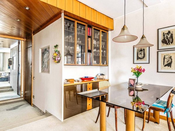 appartamento in vendita a Carugo