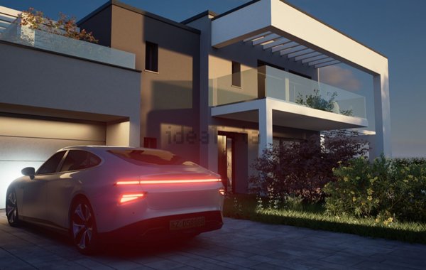 casa indipendente in vendita a Carugo