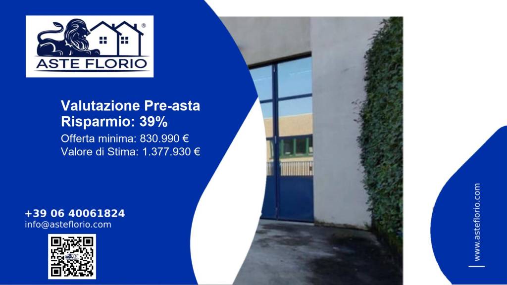 capannone in vendita a Carugo