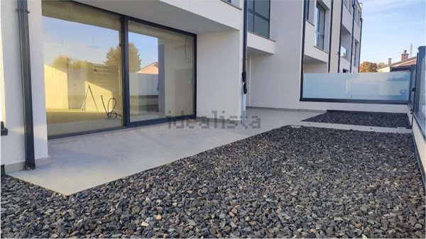 appartamento in vendita a Carugo