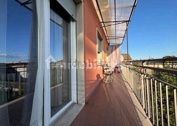 appartamento in vendita a Carugo