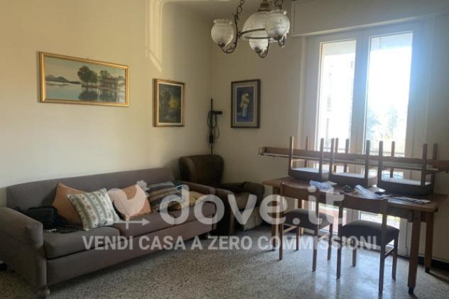 appartamento in vendita a Carugo