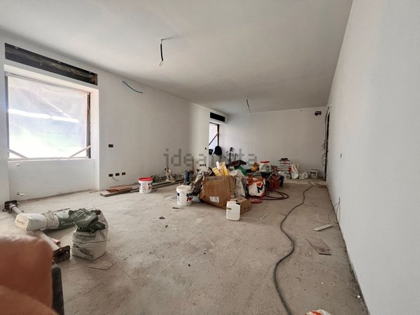 appartamento in vendita a Carugo