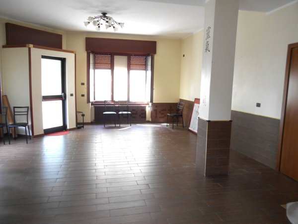 appartamento in vendita a Carugo