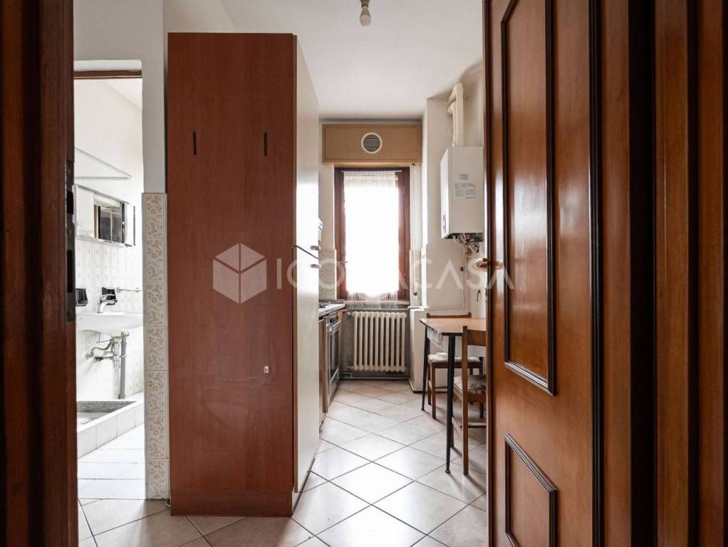 appartamento in vendita a Carugo