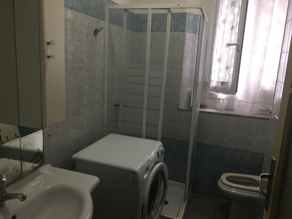 casa indipendente in vendita a Carugo