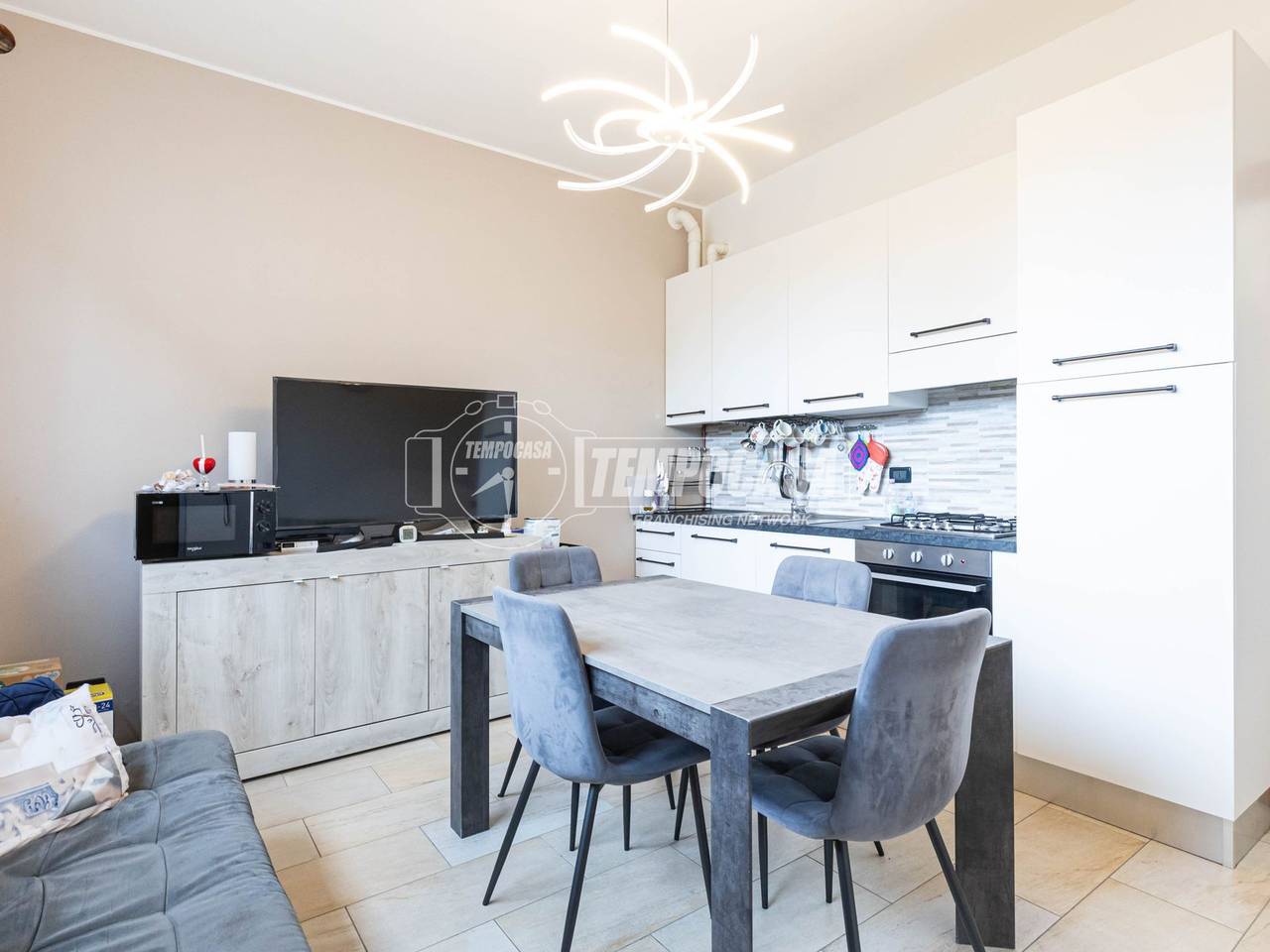 appartamento in vendita a Carugo