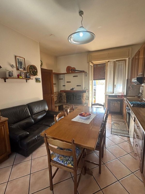 appartamento in vendita a Carugo