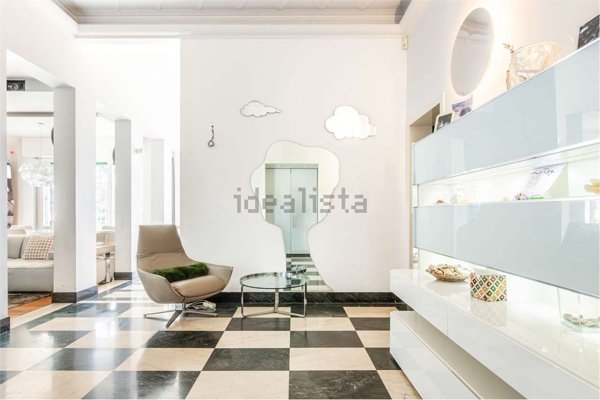 appartamento in vendita a Carugo