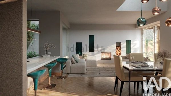 casa indipendente in vendita a Carugo