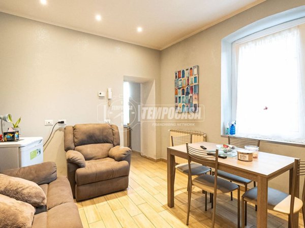 appartamento in vendita a Carugo