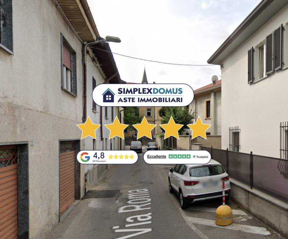 casa indipendente in vendita a Carugo