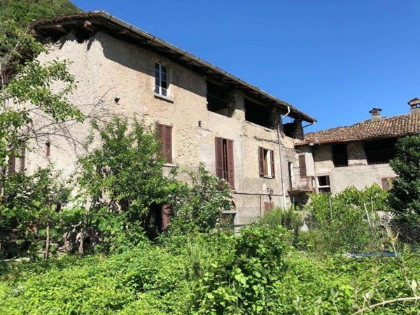 casa semindipendente in vendita a Caslino d'Erba