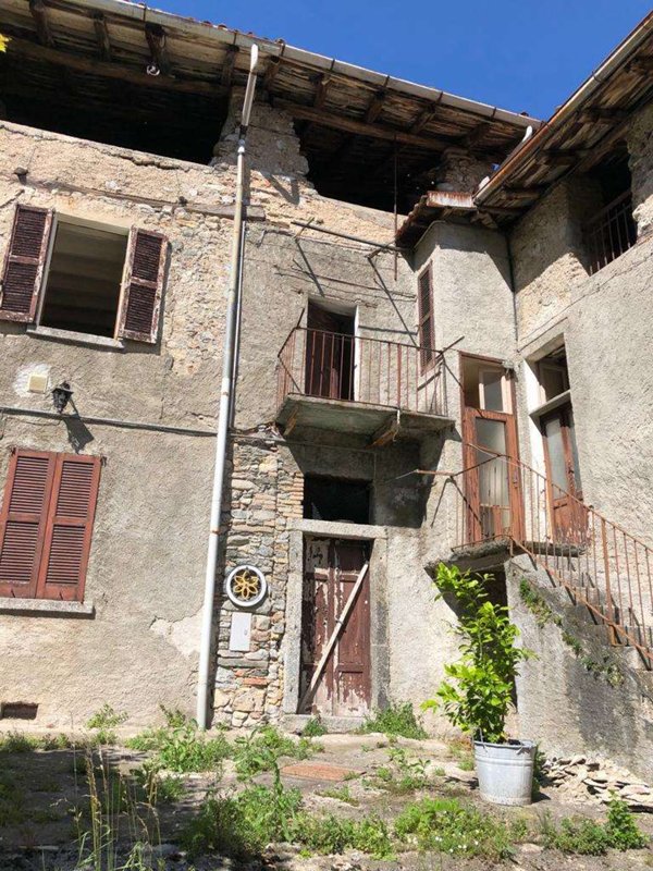 casa indipendente in vendita a Caslino d'Erba