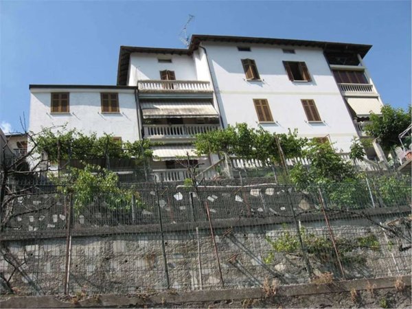 intera palazzina in vendita a Caslino d'Erba