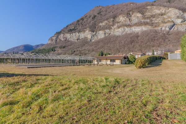 casa indipendente in vendita a Caslino d'Erba