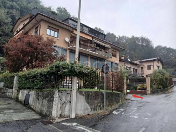 locale commerciale in vendita a Caslino d'Erba