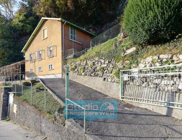 casa indipendente in vendita a Caslino d'Erba