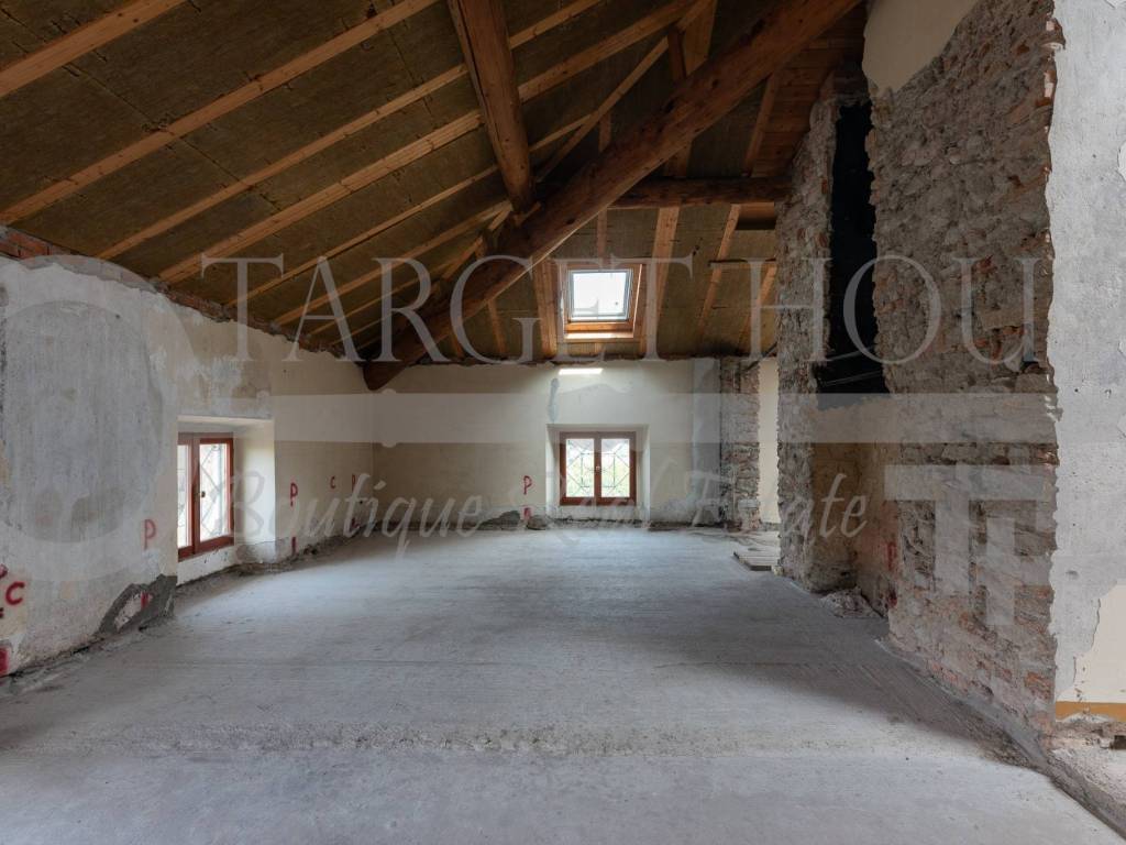 casa indipendente in vendita a Casnate con Bernate