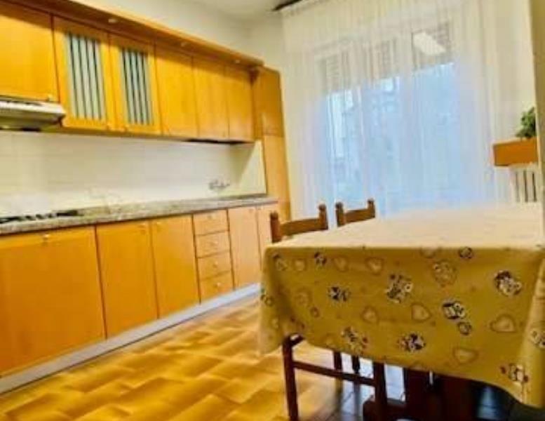 appartamento in vendita a Casnate con Bernate