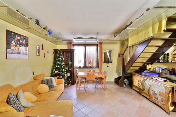 appartamento in vendita a Casnate con Bernate
