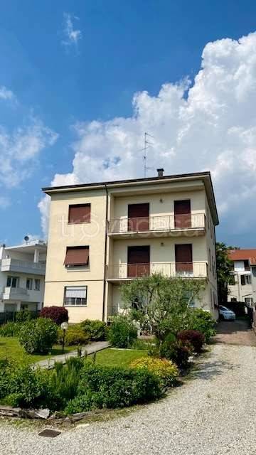 appartamento in vendita a Casnate con Bernate