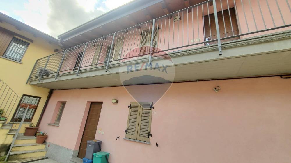 appartamento in vendita a Casnate con Bernate