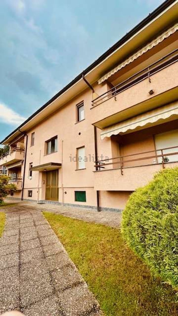 appartamento in vendita a Casnate con Bernate