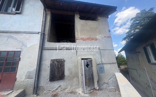 casale in vendita a Casnate con Bernate