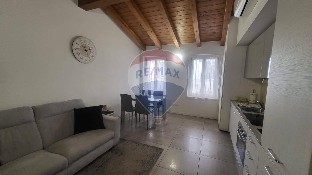 appartamento in vendita a Casnate con Bernate