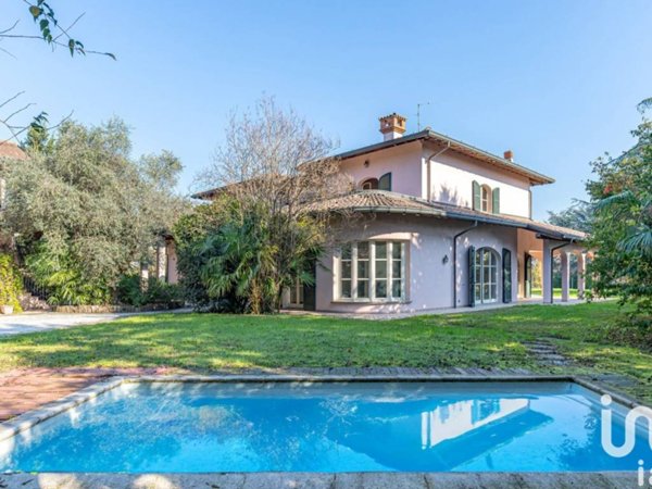 casa indipendente in vendita a Casnate con Bernate