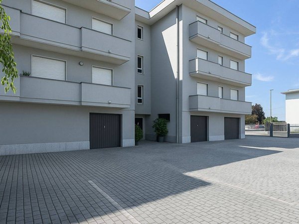 appartamento in vendita a Casnate con Bernate