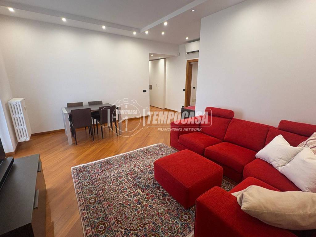 appartamento in vendita a Casnate con Bernate