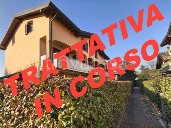 appartamento in vendita a Casnate con Bernate