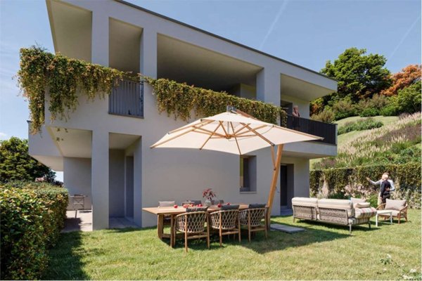 appartamento in vendita a Casnate con Bernate