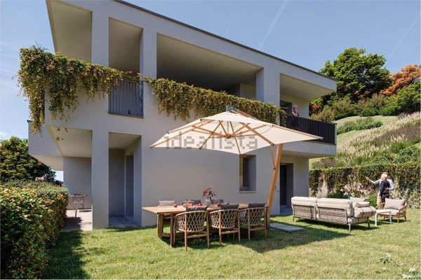 appartamento in vendita a Casnate con Bernate