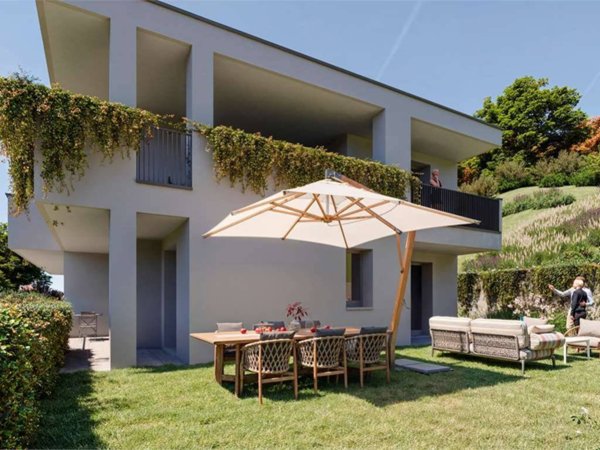 appartamento in vendita a Casnate con Bernate