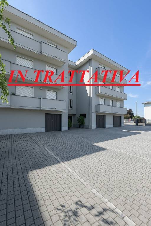 appartamento in vendita a Casnate con Bernate
