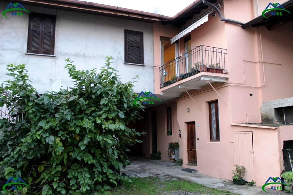 appartamento in vendita a Cassina Rizzardi in zona Ronco Vecchio