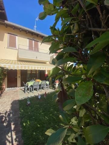 casa indipendente in vendita a Cassina Rizzardi