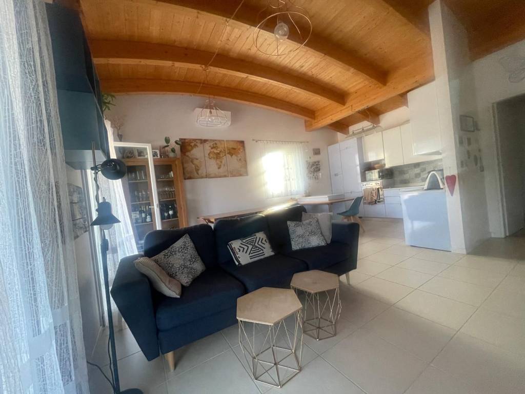 appartamento in vendita a Cassina Rizzardi in zona Monticello