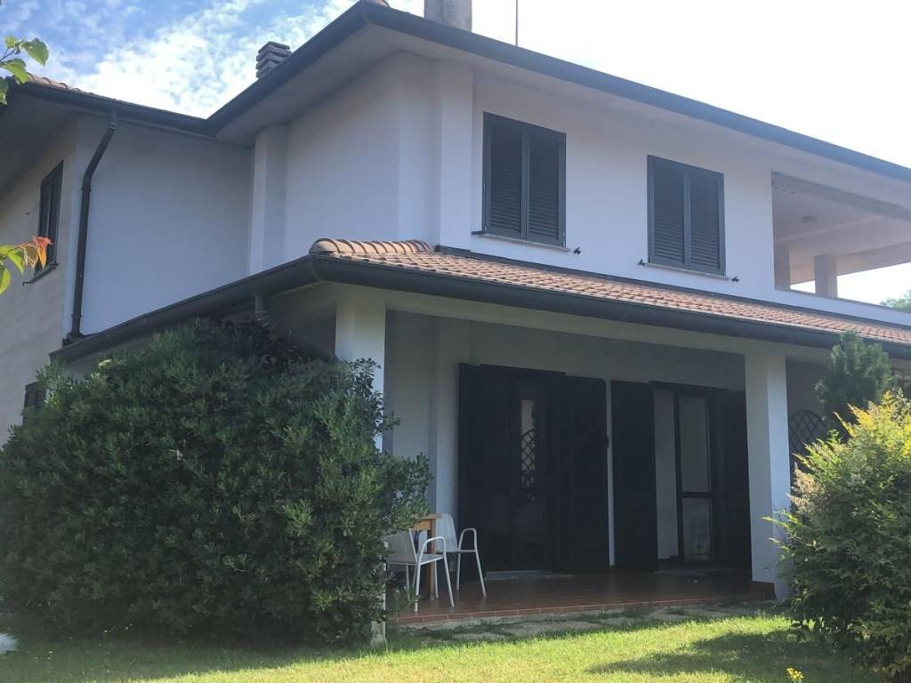 casa indipendente in vendita a Cassina Rizzardi