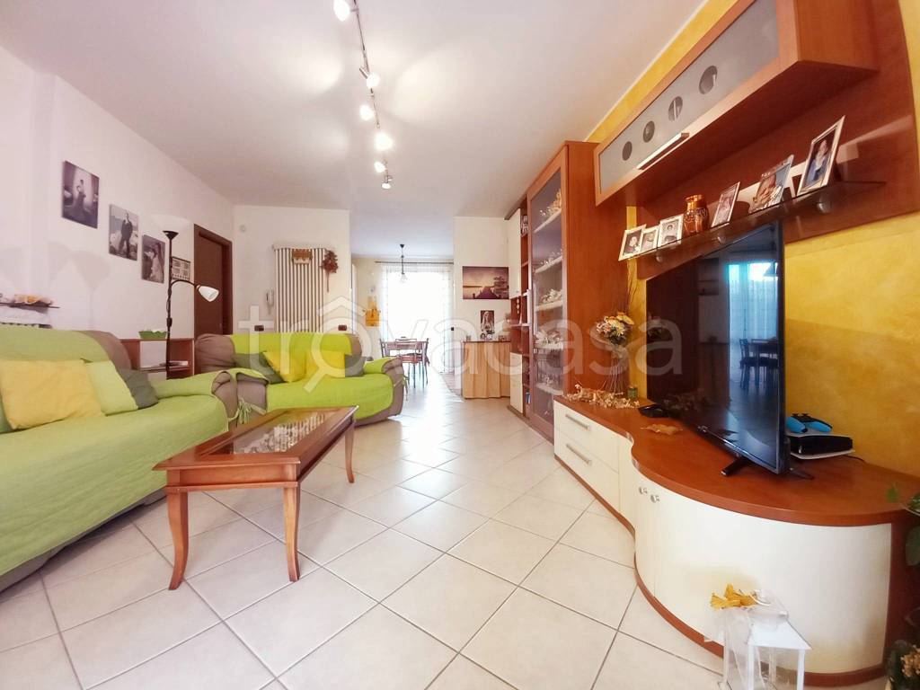 casa indipendente in vendita a Cassina Rizzardi