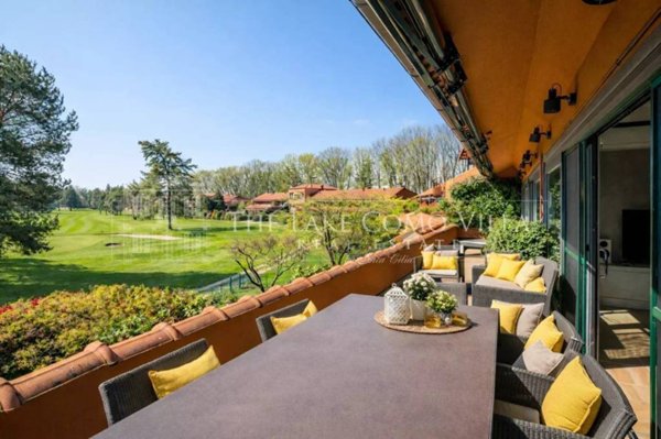 appartamento in vendita a Cassina Rizzardi in zona Monticello