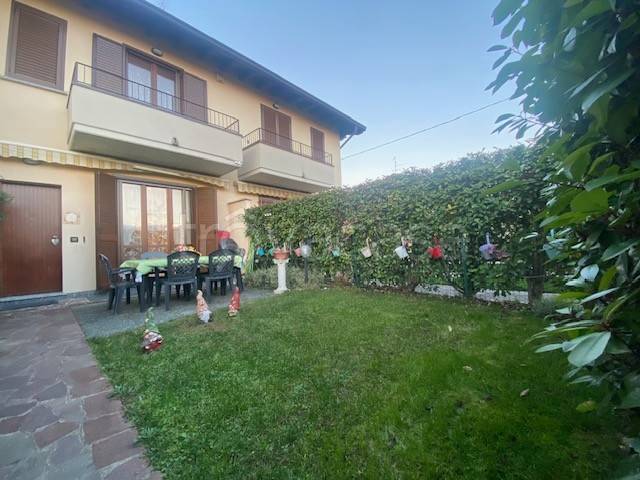 casa indipendente in vendita a Cassina Rizzardi